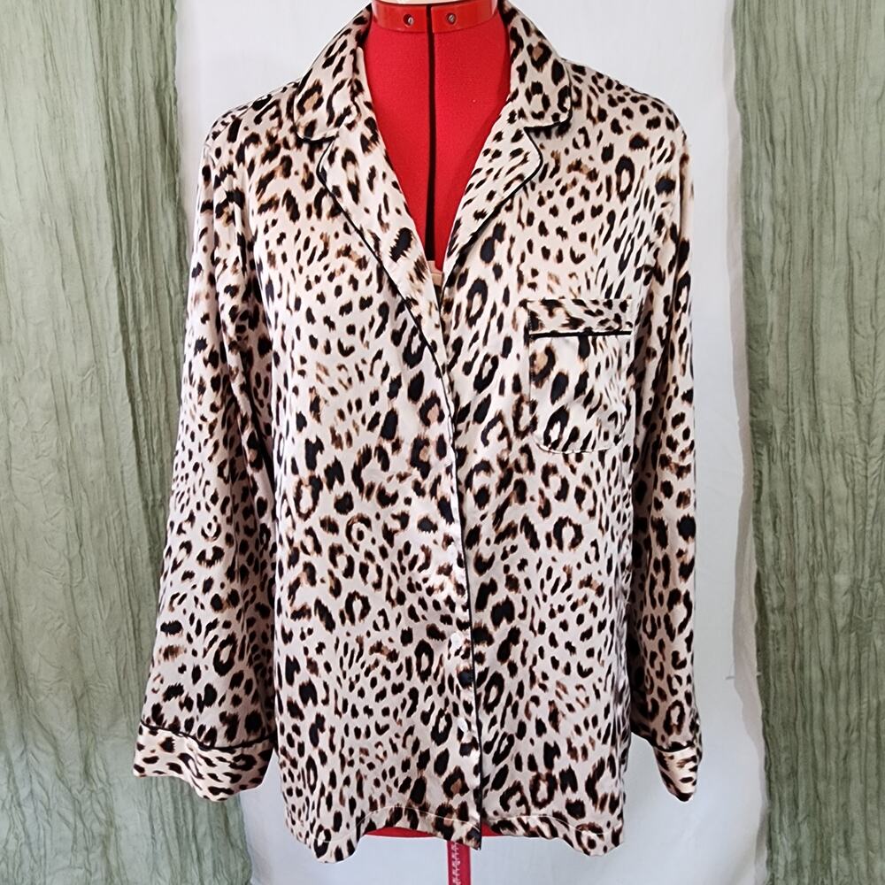 Victoria Secret Brown Animal Print Button Up Pajama Top Silky Lightweight Size M